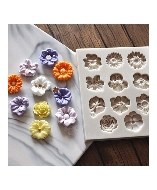 MOLDE MINI FLORES 11 CAVIDADES PLANAS